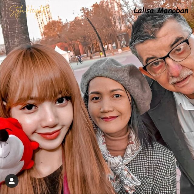 Lalisa Manoban parents